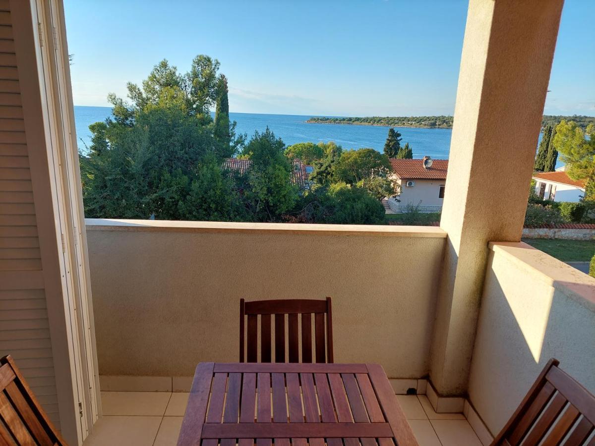 Apartments Henc Novigrad  Exterior photo